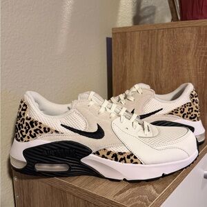 Nike Women's White and Black Leopard Sneakers